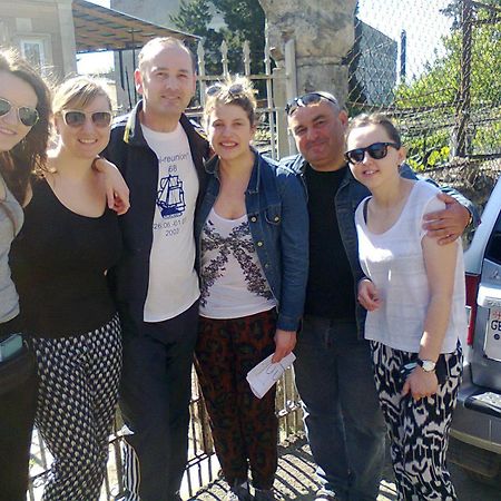 Giorgi'S Homestay Kutaisi Ngoại thất bức ảnh