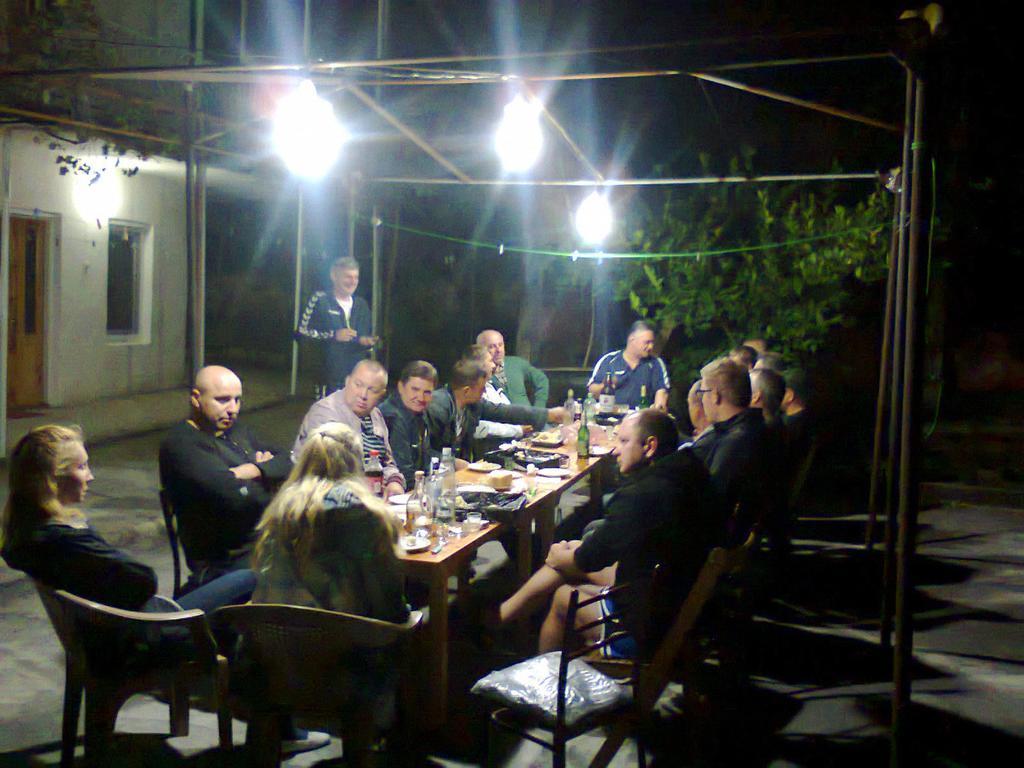 Giorgi'S Homestay Kutaisi Ngoại thất bức ảnh