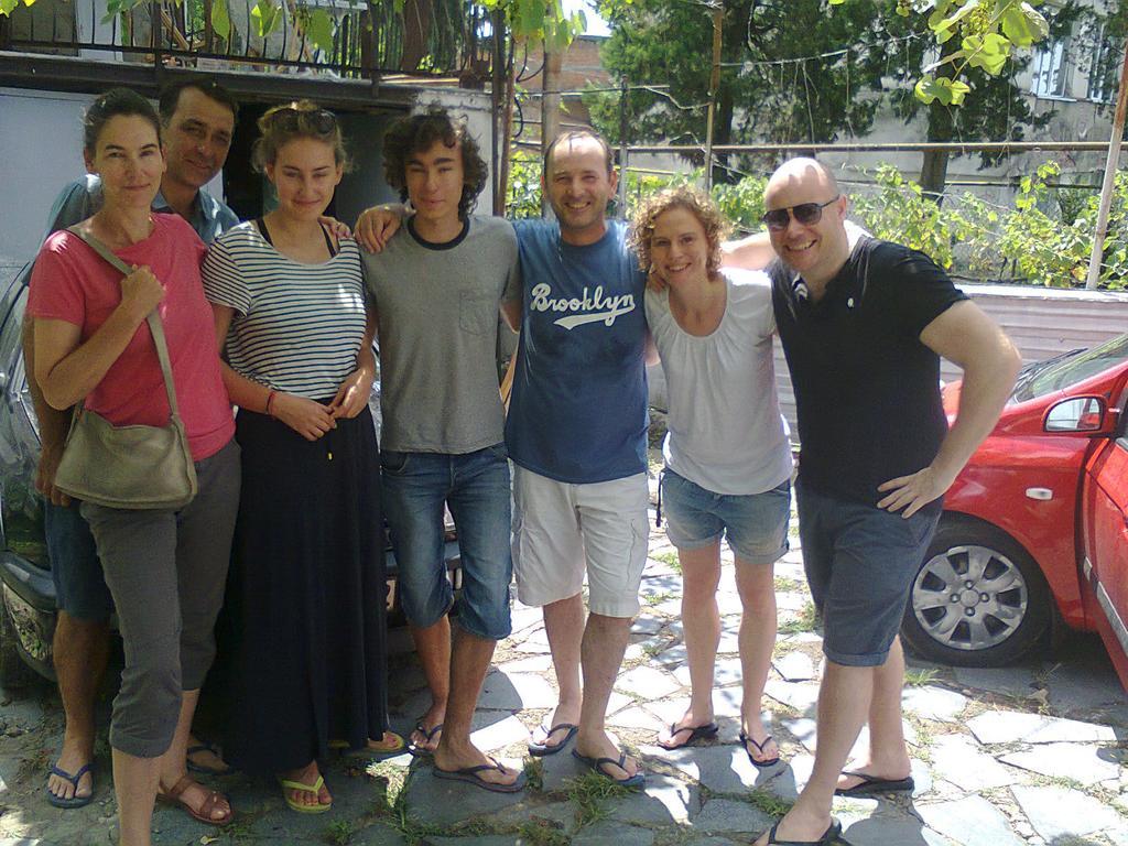 Giorgi'S Homestay Kutaisi Ngoại thất bức ảnh
