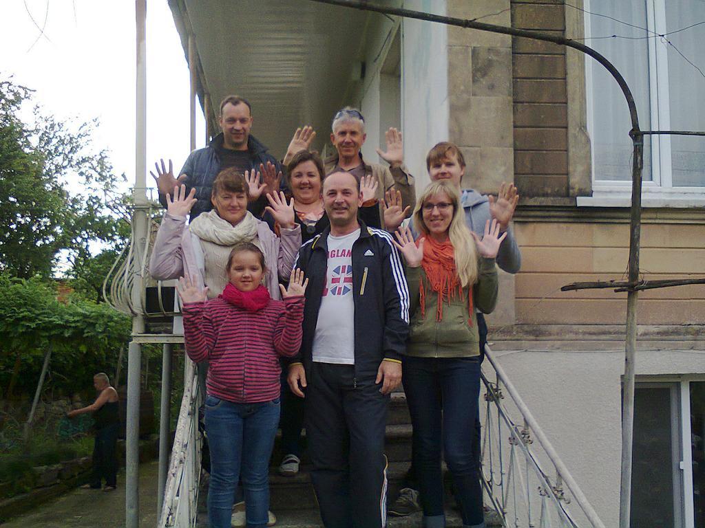 Giorgi'S Homestay Kutaisi Ngoại thất bức ảnh