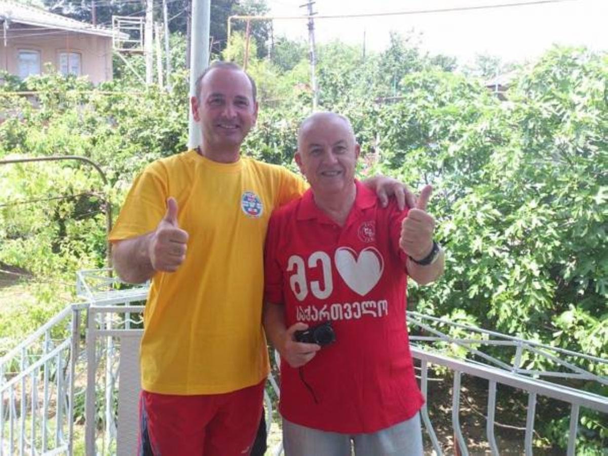 Giorgi'S Homestay Kutaisi Ngoại thất bức ảnh