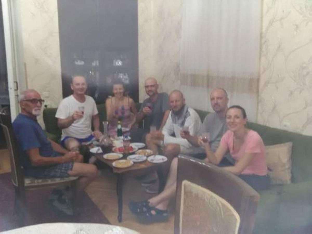 Giorgi'S Homestay Kutaisi Ngoại thất bức ảnh